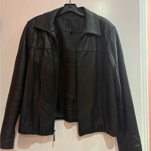 Avanti Black Leather Zip-Front Women's Jacket